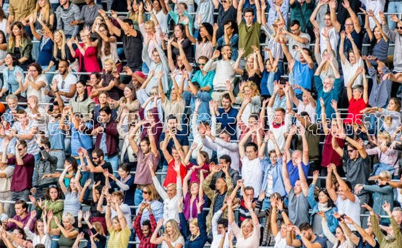 辉煌赛场：男子铅球大赛中的壮丽对决